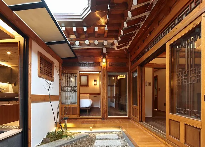 Luxury Hanok Heritage Courtyard