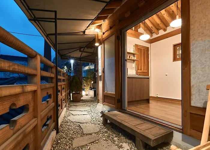 Luxury Hanok Cottage Nest