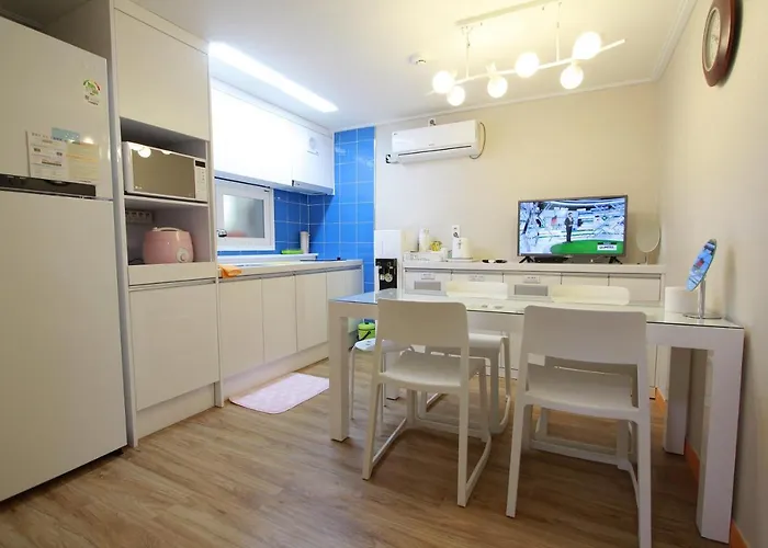Hongdae Guesthouse Cocoonstay - Women Only 女性專用