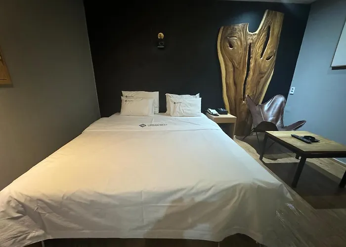 Urban Nest Hotel