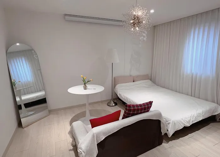 Dearmin Guesthouse In Hongdae