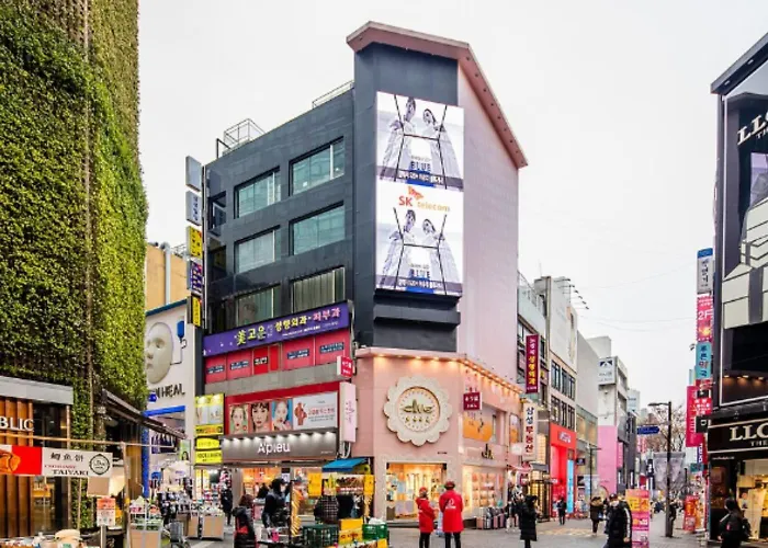 Mapo Daeheung Station Family Stay
