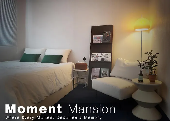 Moment Mansion