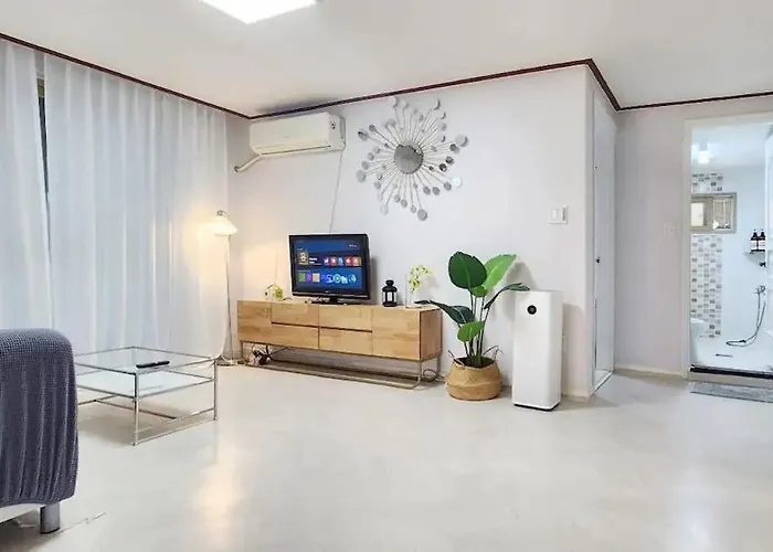 마이리틀 White Linen House