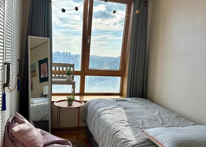 2In Seoul Stay - Foreign Female Only