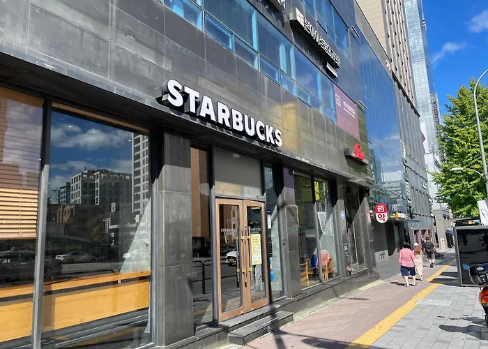 #Open Deal #Zigu Stay #Line 3 & Shinbundang Area Near Garosugil Apgujeong Cheongdam Gangnam Itaewon #Airport Bus Nearby