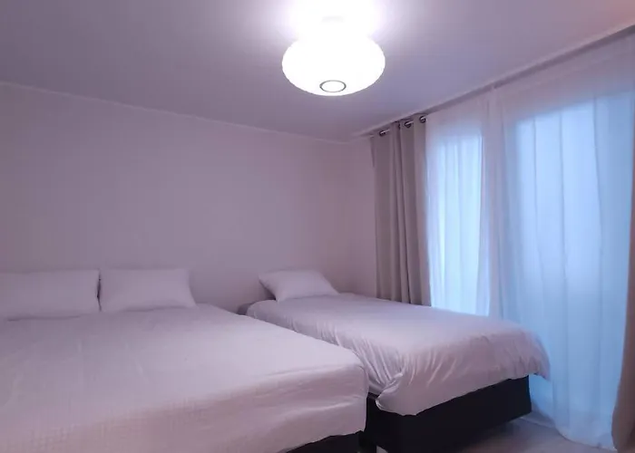 서교동, Hongdae Station House Seogyodong