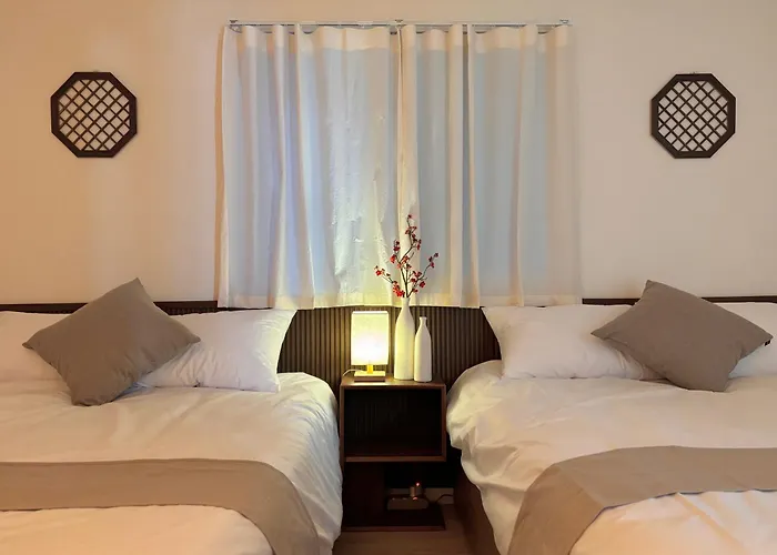 Bbo Stay, Seoul #Airportbus #Subway Line2 #Sillimstation #Uptoguests #3Rooms4Beds