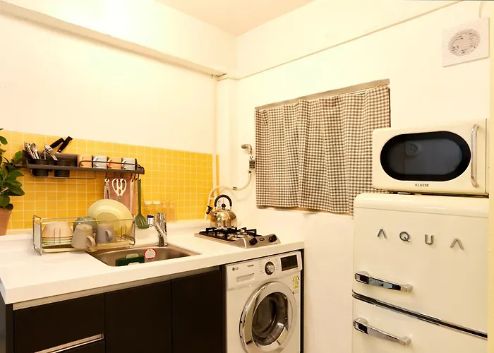 Zero Water Stay During The Open Event Hongdae 10 Minutes Hapjeong 10 Minutes Gongdeok Airport Railroad 5 Minutes Gyeongui Line Forest Road 1 Minutes