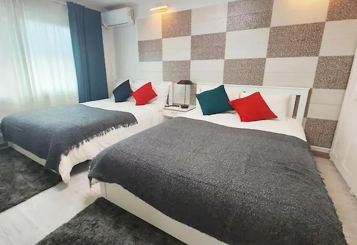 弘大跃层露台大房间 机场地铁直达 3分钟步行地铁站 Hongdae, Airport Express,Metro 3Min,Duplex Big Party Apt