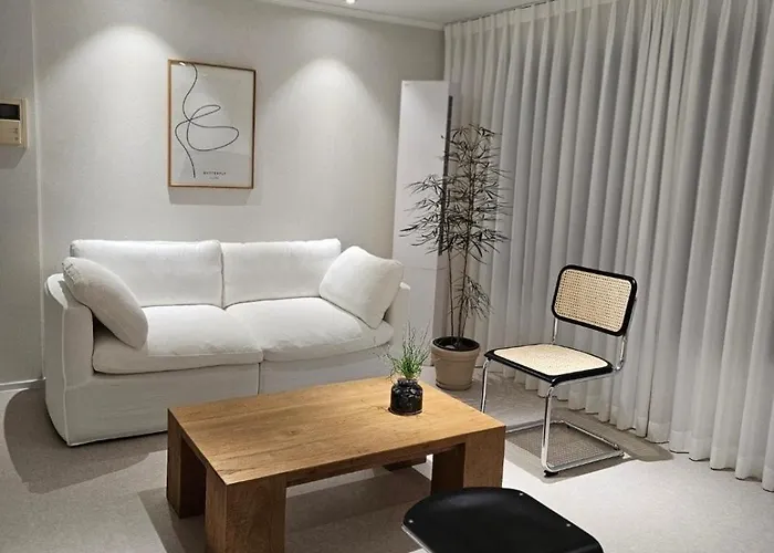 Stay Huin 스테이 흰