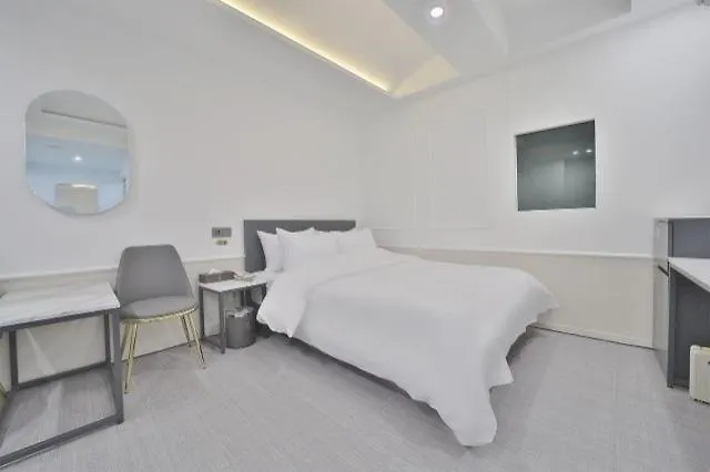 Gangnam Bom Hotel