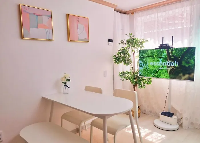 Hongdae Ttasup Stay- 3Mins To Hongdae Entrance Station