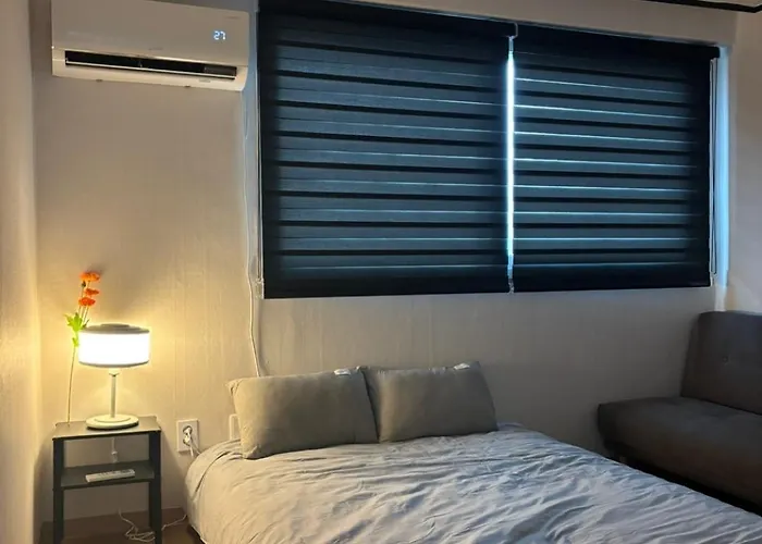 A spacious two-room accommodation near Gangnam