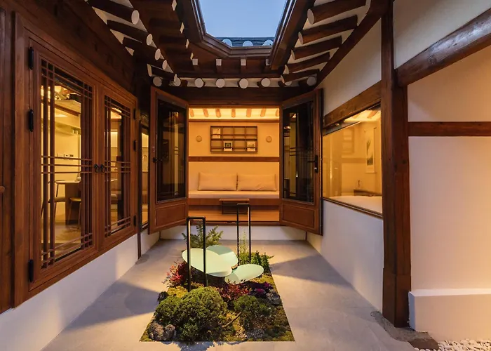 Luxury Hanok Mossy Grove