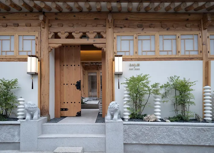 Luxury Hanok Stay Danji