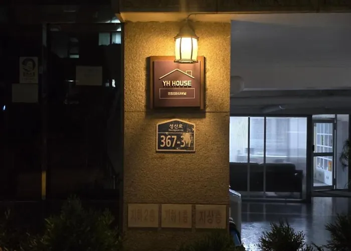Yh House Hongdae, Sinchon