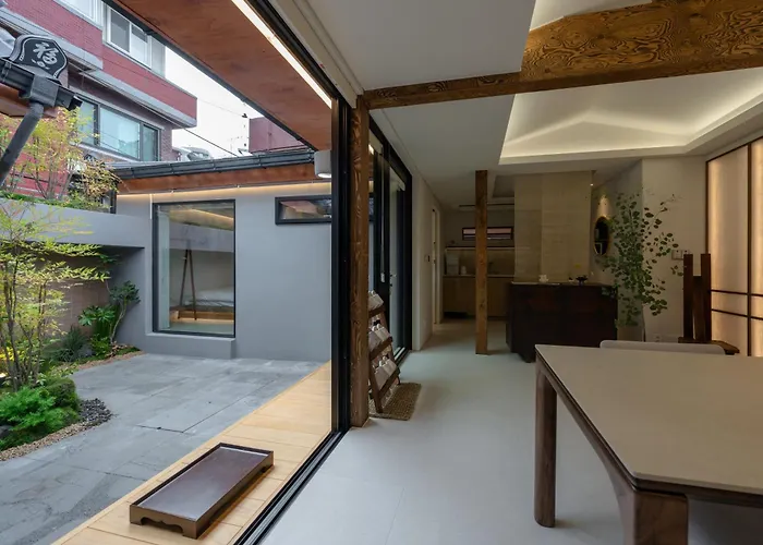 Au Lodge Ddp Plaza Myeongdon