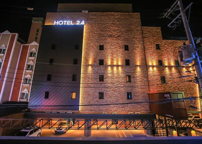 Hotel 2.4