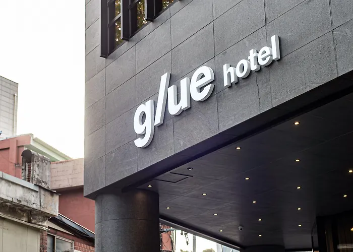 Glue Hotel