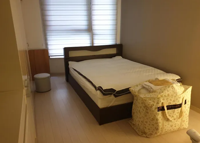 3521#Gangnam Urban Vogue Suites #Top-Rated Unit # All-New Furniture & Peaceful Vibe# Sinnonhyeon 1Min