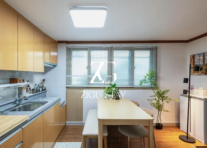 Open Deal! Line 2 And 7 Station Area, Seongsu, Seoul Forest, Han River, Airport Bus 2Min