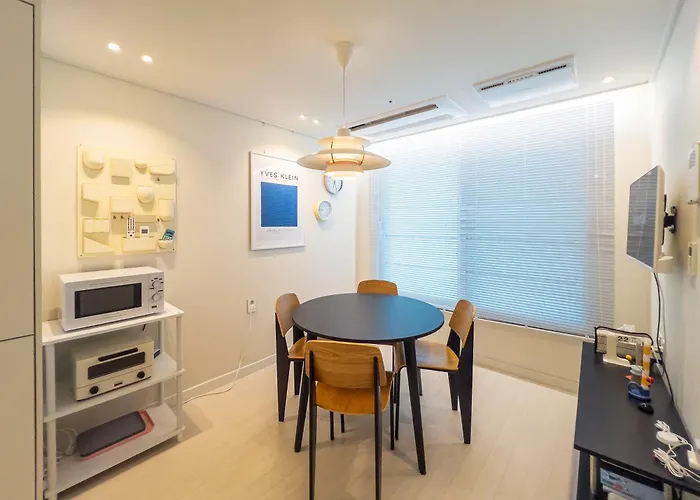 Stay In Seoul, 3 Min To Seoul Station, New Apt, 3 Air Conditioners, Elevator, Rooftop, Quiet & Cozy