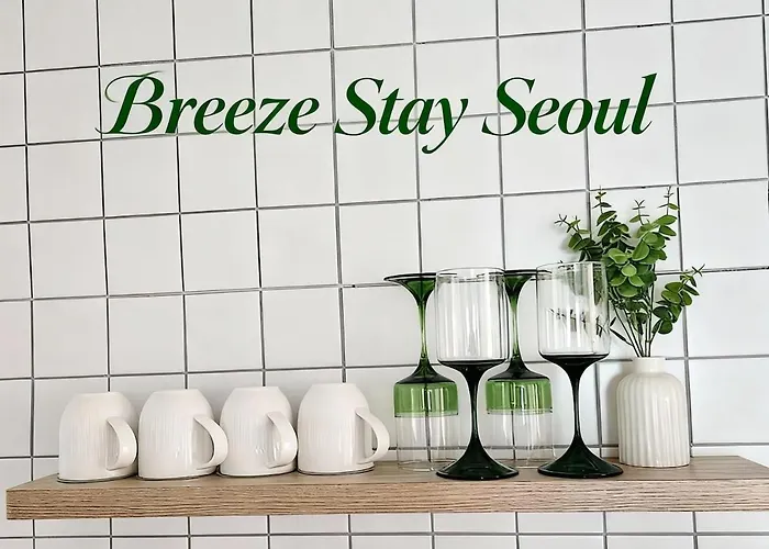 10-Minutes From Seoul Station&Gyeongbokgung, 2 Bed Rooms, 1 Workspace