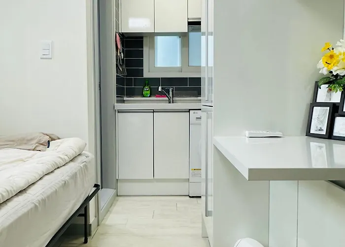 C- An Apartment-Style Accommodation In Seoul - Bongcheon Station