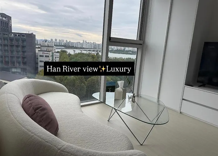 Open1-Hongdae, Hapjeong Station 1 Minute, Luxury Hotel Style, Panorama Han River View 6 People, 2Room, 3Q Bed