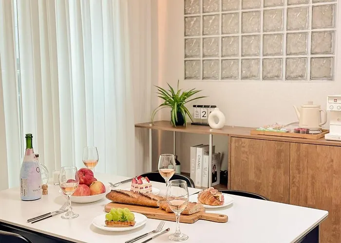 Dongdaemun Hans Stay Dongdaemun 15Mins, Seongsu 10Mins, Korea Kyunghee Hanyang University, Private 2 Room, Subway Station 10Mins