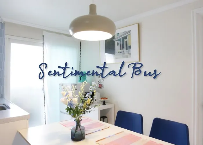 # Gimpo Airport # Songjeong Station 3 Minutes # Hongdae 30 Minutes # Food Street # 5Th Floor # Elevator