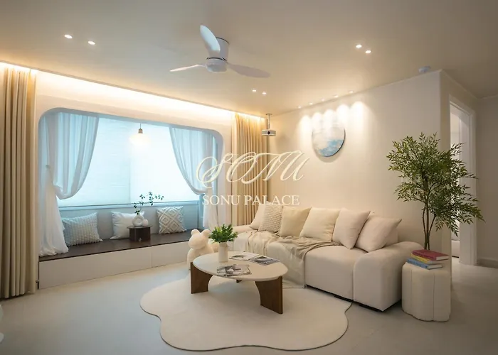 Near Hongik University Station And Mangwon Market Spacious Living Room And Special Tea Room