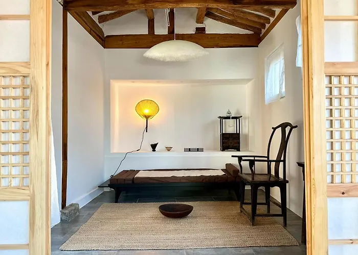 Seoul Hanok Stay Moonee