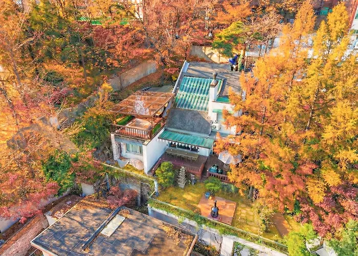 Bs Urban Retreat Garden And Spa Near Gyeongbokgung
