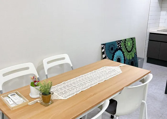 Comfortable Accommodation Near Hongik University Station