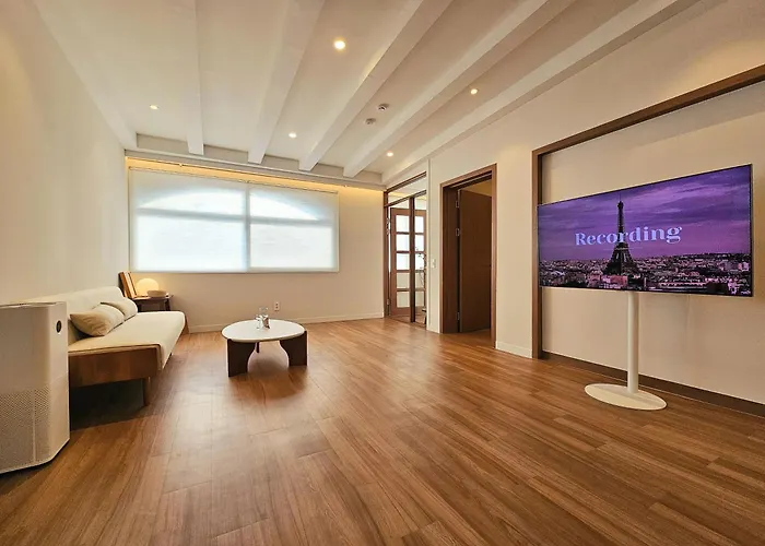 Arowa Seoul