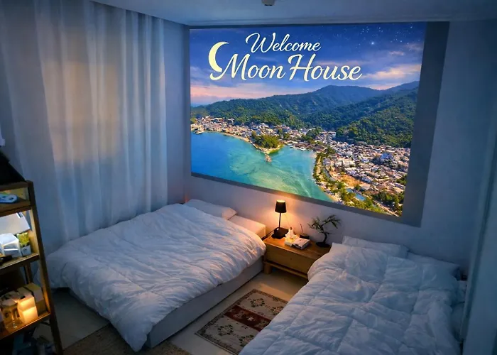 Moon House
