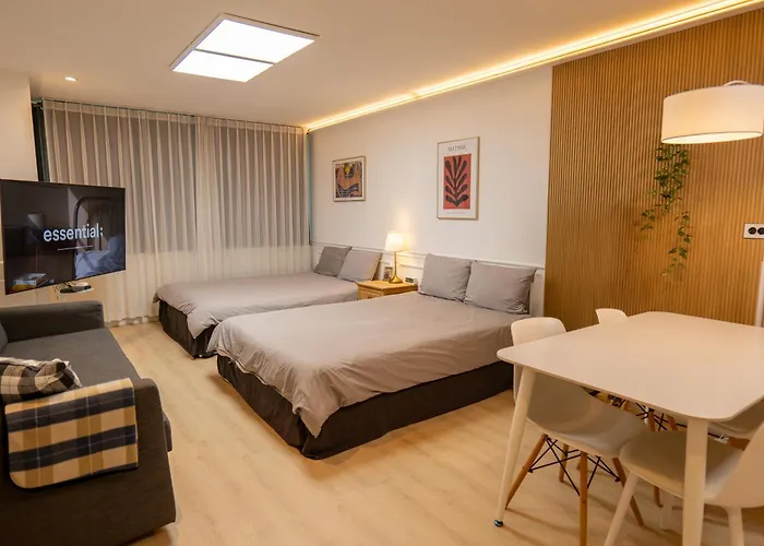 Direct Elevator To Hongdae Station, New Residence By 13Yr Superhost