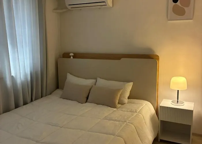 Wavy House - Ahyun, Sinchon, Hongdae, Seoul Station 아현 신촌 홍대 서울역