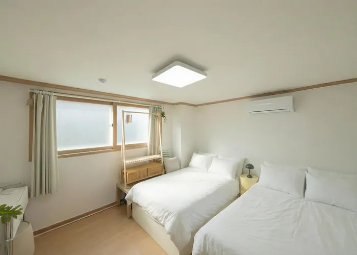 #Open Deal #Zigu Stay #Line 3 & Shinbundang Area Near Garosugil Apgujeong Cheongdam Gangnam Itaewon #Airport Bus Nearby