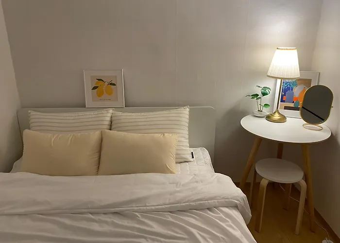 Seoul Yongsan - Shared House - Double Or Twin Room - 5Min Hangangjin - 10Min Itaewon
