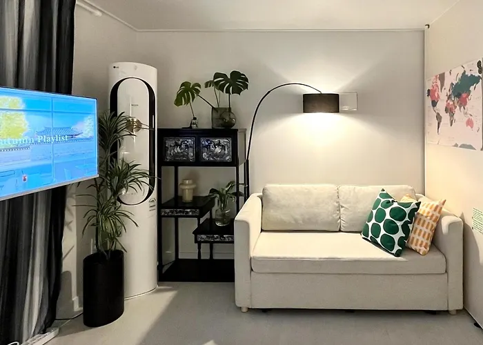 Korean Style House Hongdae Subway10M