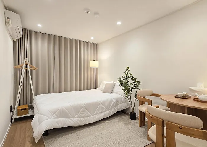 Yeonhui Calm House
