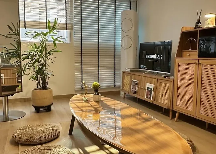 Yeoyoojae - Hoegi, Free Parking, Family-Friendly, Near Kyung Hee & Korea Univ, Jongno