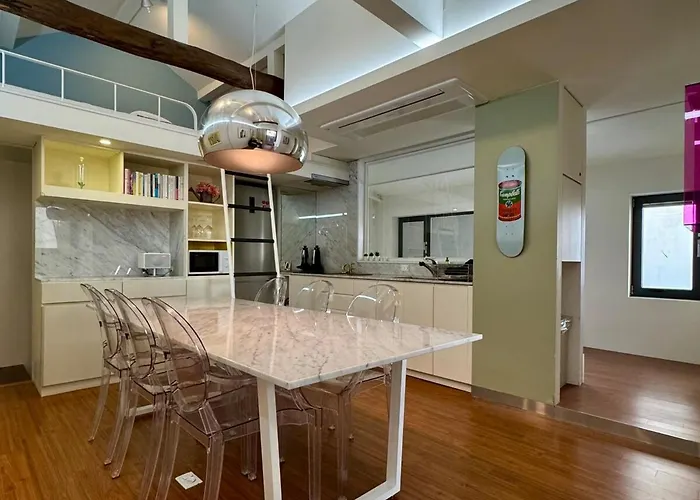 Spacious Stay For Up To 8 People, Seoul Station & Namsan