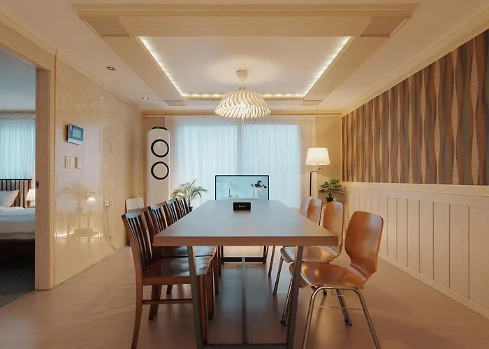 Big Group 3Br 2Bt 20M To Gangnam & Hongdae Direct