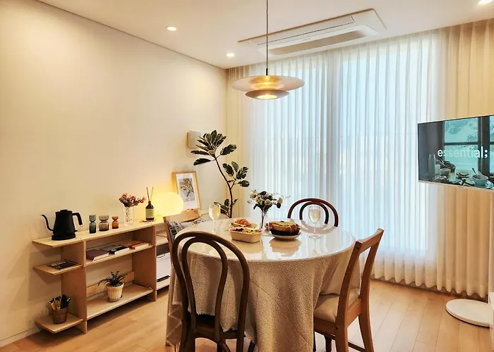 Danjung Stay #Seoulaccommodation #Familyof4 #Withbaby #K-Pop #Hongdae #Gyeongbokgung #Eungamstation