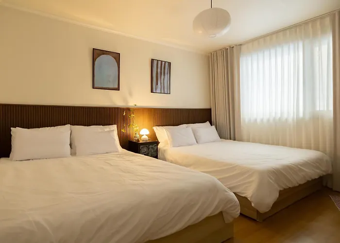 Soohah Stay, Line 9 Express Yeomchang Station 6 Minutes, Incheon Airport, Hongdae, Gangnam, Gocheok Dome, 6-Person Two-Room