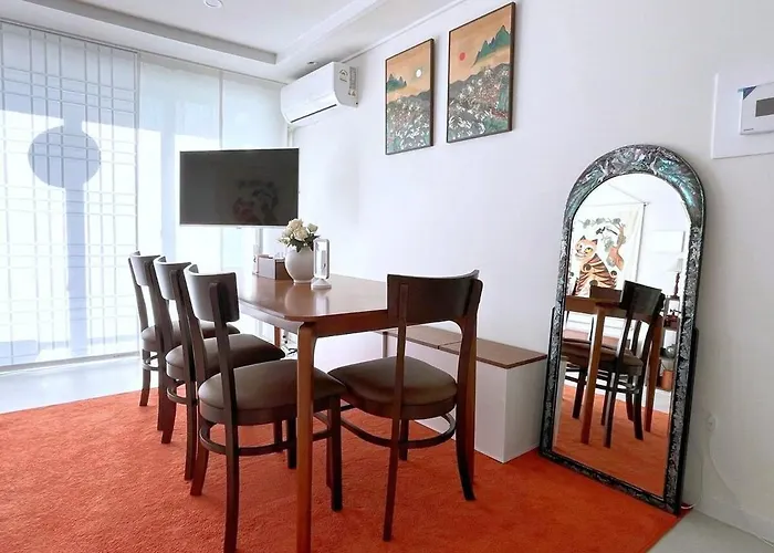 New 3Br Sleeps 8 Near Guui Station